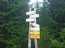 Rozcestn�k, jedeme rovn�