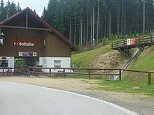 Cestou dom� se m��eme zastavit na Bobov� dr�ze