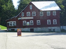 Proj�d�me kolem lesn�ho z�ti��