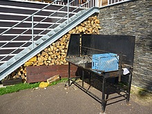 U chalupy se i griluje